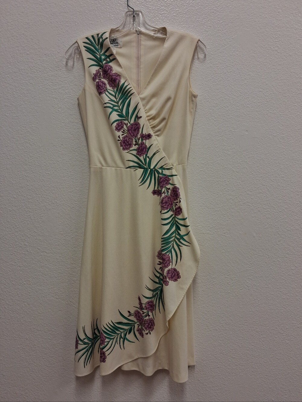 Vintage 70s Alfred Shaheen Sleeveless Hawaiian Dress Size 6 ACTWU Union Made